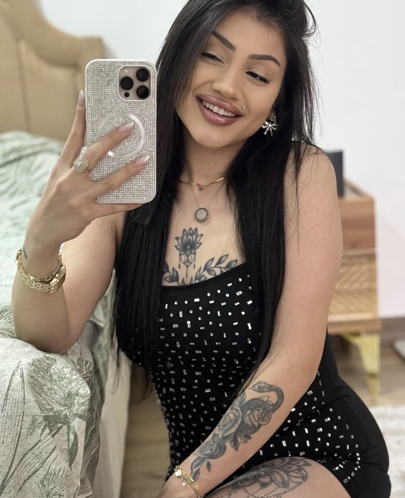 Tüten Aşkı Arayan Kadın Escort Bayan Zuhal